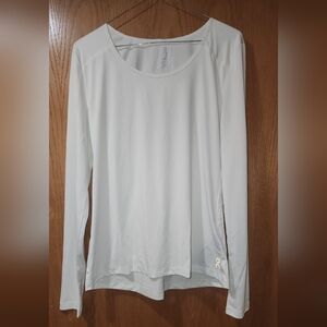 On Running Athletic Women's Light Green Long Sleeve Top Med NWOT On Cloud